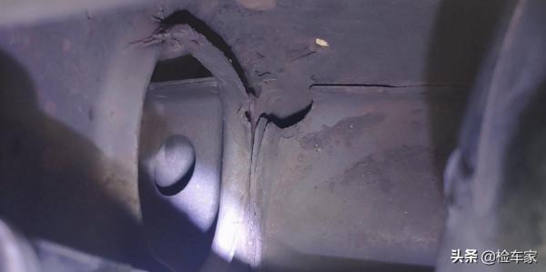 越野神器骨折賤賣,客戶:九手奧拓都比它好 越野神器骨折賤賣,客戶:九手奧拓都比它好