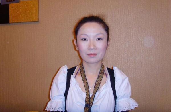 從“服務員”到“貴妃”，被辱罵的20年間，李玉剛究竟經歷了什麼