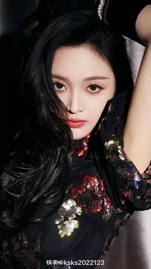 女星集圖：吳宣儀