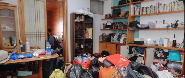 屋主花4.5萬僱12位整理師上門整理，卻依然“整理不到位”？