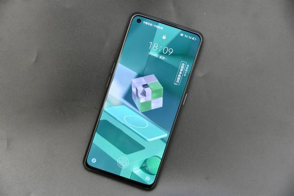 2500元左右手機怎麼選?這3款手機物美價廉,總有合適你的 2500元左右手機怎麼選?這3款手機物美價廉,總有合適你的