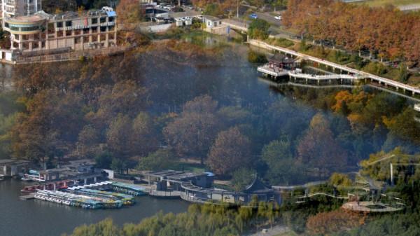 小雪日是誰打翻了大自然的調色盤讓張公湖初冬如此動人