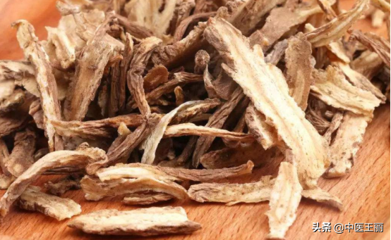 簡單四味中藥，助你緩解背疼、腰疼、腿疼、四肢麻木，減少痛苦