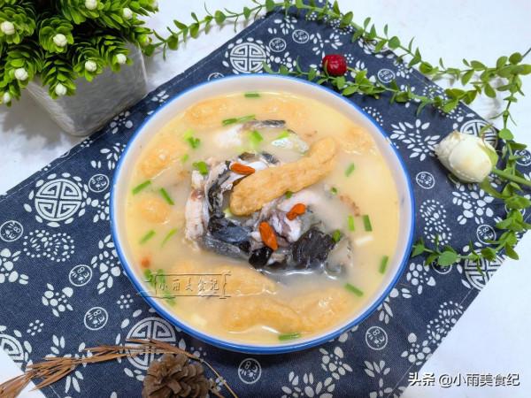 家裡有孩子的這湯要常做，蛋白質含量高營養滋補，湯汁濃白味道鮮