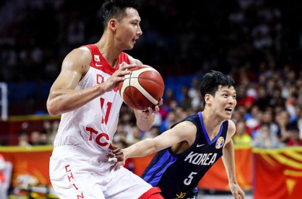 球王會聊球:阿聯背身單打頂不動對手會用後仰跳投導致命中率下滑 球王會聊球:阿聯背身單打頂不動對手會用後仰跳投導致命中率下滑