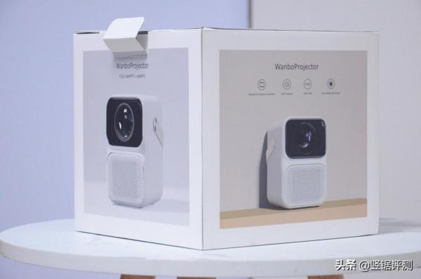 千元價格，體驗有些“超格”的智慧投影儀：萬播T6 Max深度評測