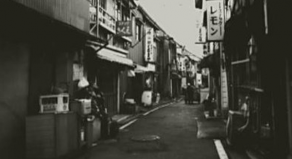 日本“站街女”雪子：被當成討好美軍的犧牲品，苦等愛人60年