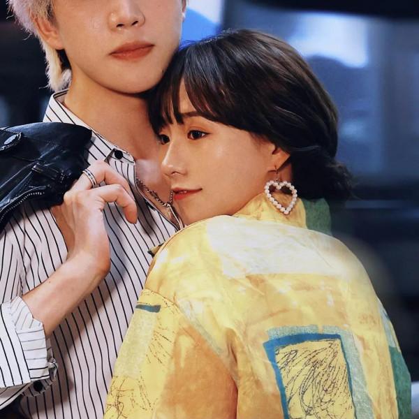 巨巨巨好看的情侶頭像