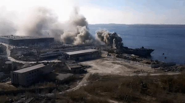 俄版&OpenCurlyDoubleQuote;盾艦&rdquo;突遭大火！事故原因出自造船廠，還是另有隱情？