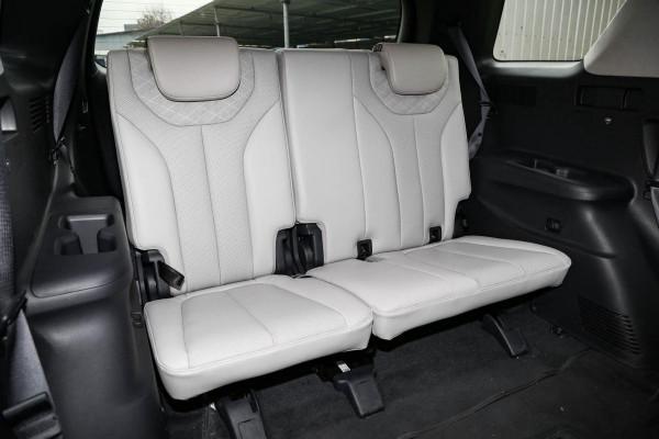 低價豪華大七座SUV，原裝進口+V6大自吸，帶你看現代帕里斯帝