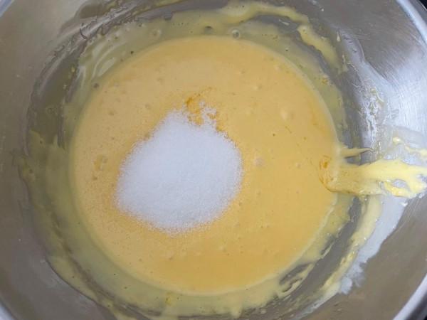 火遍街頭的「巖燒乳酪」靠擺地攤日進萬元,教你復刻同款配方 火遍街頭的「巖燒乳酪」靠擺地攤日進萬元,教你復刻同款配方