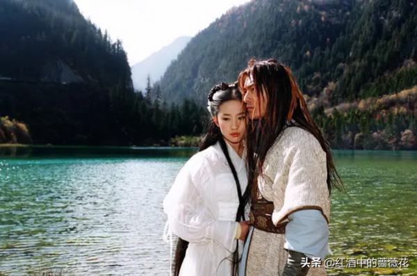 把95和06兩版《神鵰》放在一塊對比,差距就出來了 把95和06兩版《神鵰》放在一塊對比,差距就出來了