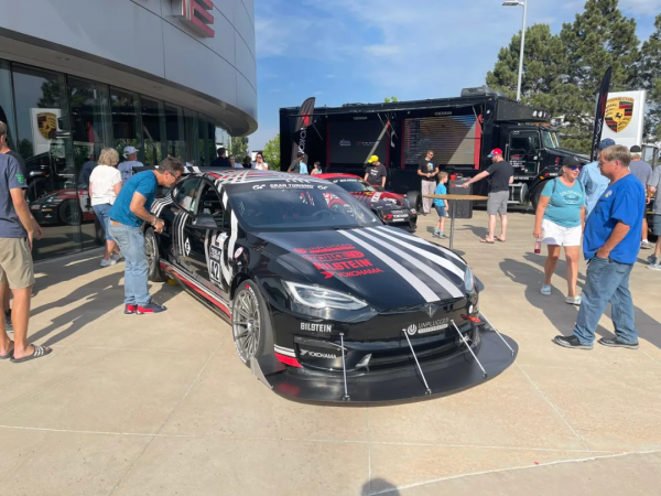 新能源汽車保費大漲，車主喊特斯拉保險趕緊來中國