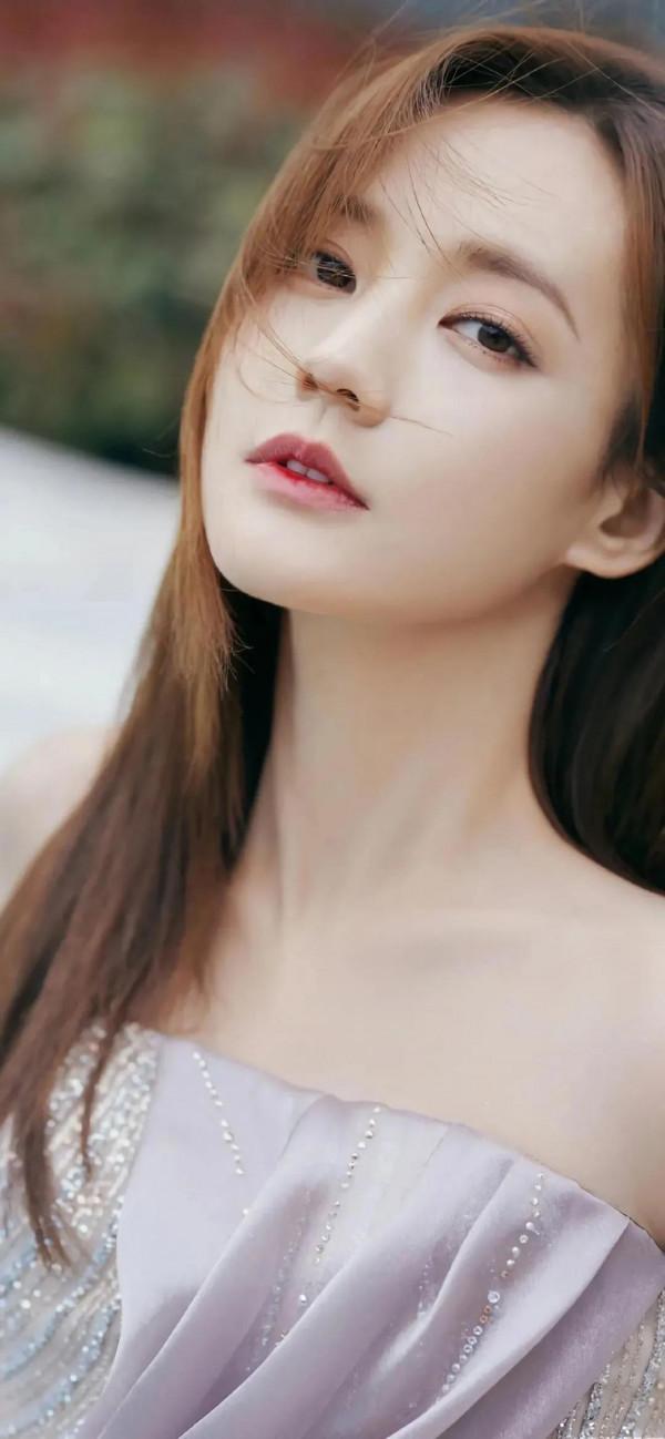 甜美可愛少女李一桐