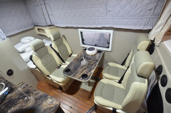 升頂升起越野樂趣——齊星單排D-MAX星浩版升頂越野房車 升頂升起越野樂趣——齊星單排D-MAX星浩版升頂越野房車