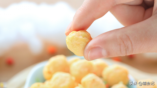 寶寶突然變得不愛吃飯？輔食這樣變，寶寶每餐吃光光