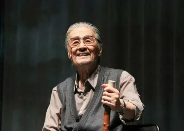 12位年近100歲還健在的老戲骨，秦怡令人敬佩，田華一生太可憐