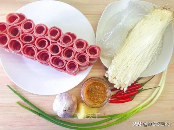 酸湯真的太有魔力了！酸爽過癮，超級下飯！熱乎乎的，太美味啦