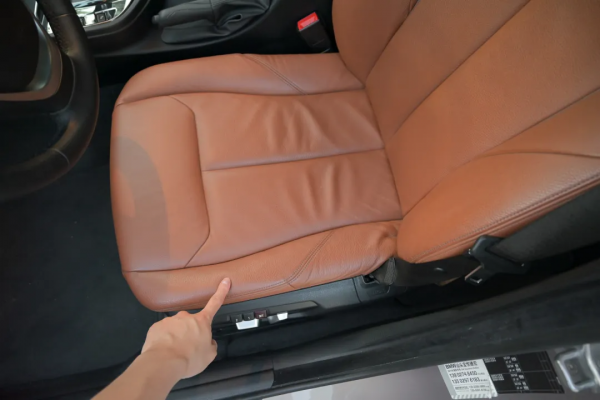 寶馬 320iGT:“全能寶馬”,夠大夠舒服夠豪華,二十多萬唾手可得 寶馬 320iGT:“全能寶馬”,夠大夠舒服夠豪華,二十多萬唾手可得