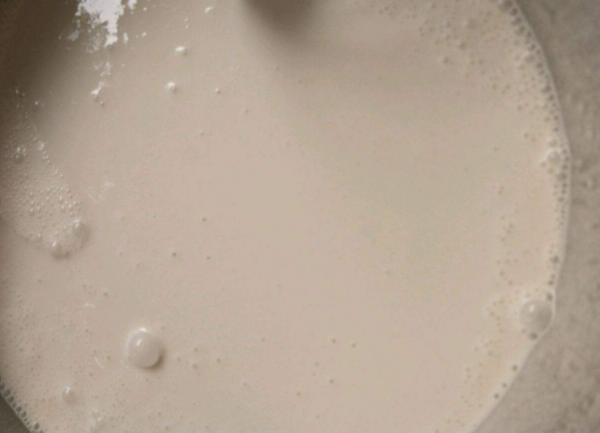 福建大叔賣諸葛亮發明的小吃,僅用糯米和芋頭,日賣1000多斤 福建大叔賣諸葛亮發明的小吃,僅用糯米和芋頭,日賣1000多斤