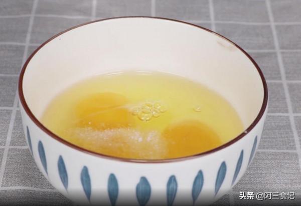 蒸雞蛋時,加熱水還是冷水,很多人不知道,這樣做滑嫩爽口無蜂窩 蒸雞蛋時,加熱水還是冷水,很多人不知道,這樣做滑嫩爽口無蜂窩