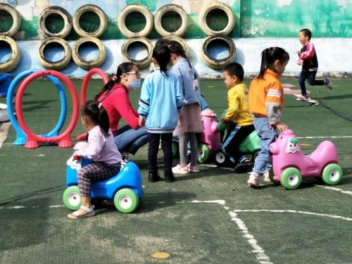 幼兒園最沒用的防拐演練,“人販子”次次得手,本身設計就不合理 幼兒園最沒用的防拐演練,“人販子”次次得手,本身設計就不合理