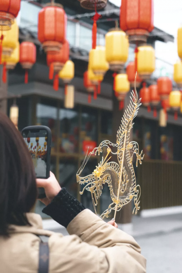 據說，對著城廂的萌虎數一數，虎年就會有虎福