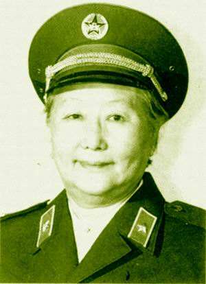 歷史上的今天究竟發生過什麼事件——12月28日中國女電影導演辭世