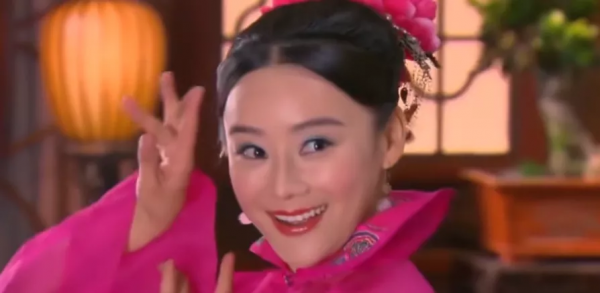 這令人窒息的審美，影視劇裡的大膽配色，只要你敢想，導演就敢配