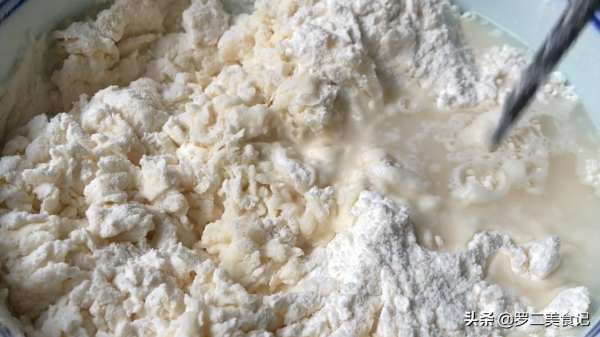 30秒快手烙餅做法，不加一滴油，個個鼓大泡，柔軟筋道，卷啥都行