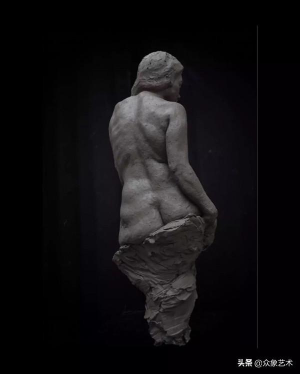 Ange Schmiert | 深邃而又魔幻