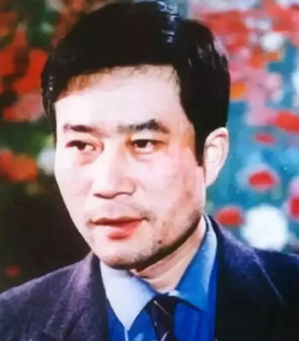 李雪健：患癌18年，脖子潰爛、痛不欲生，妻子一舉動讓他重新振作