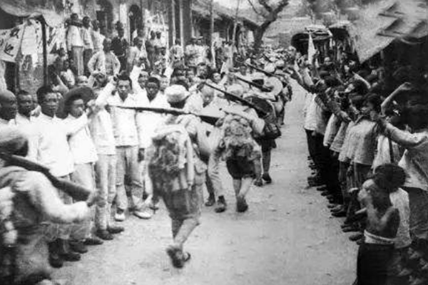 350萬川軍僅剩13.7萬，軍閥劉湘遺言：抗日不成，川軍誓不回鄉