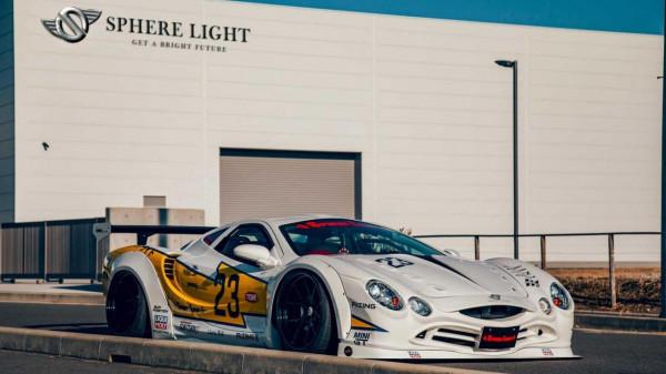 看起來非常滑稽，改裝版光岡&OpenCurlyDoubleQuote;大蛇&rdquo;跑車亮相東京汽車沙龍展