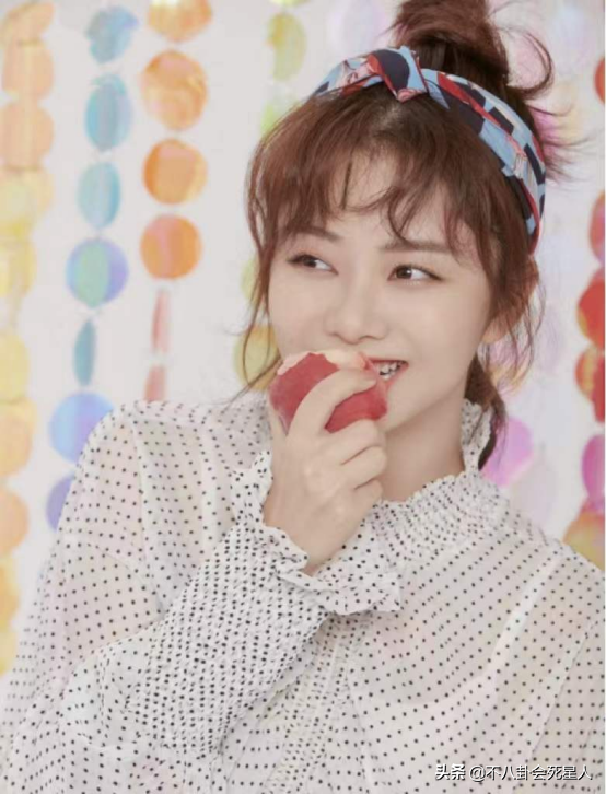 女星的腿是真敢P，紅毯生圖直接露原形，袁姍姍鉛筆細腿變大象腿