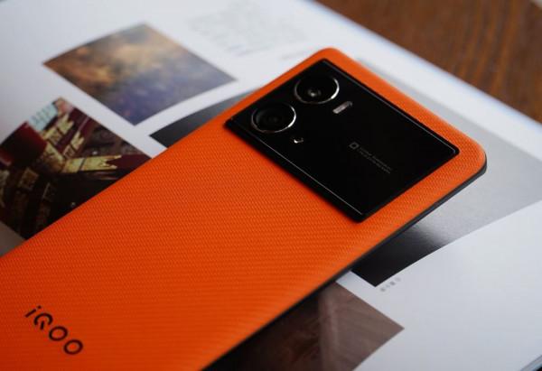 三款年度旗艦級好評手機，七大配置看點