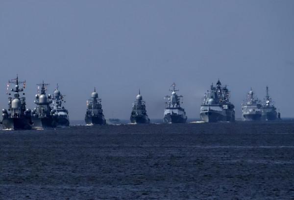 看俄羅斯怎麼對付海盜？每分鐘3000發近防炮掃射，想投降都沒機會