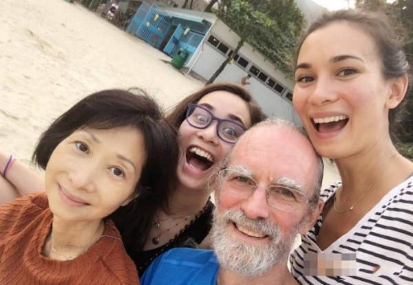 盧靖姍71歲演員父親去世，曾和成龍李小龍合作，生前最後露面曝光