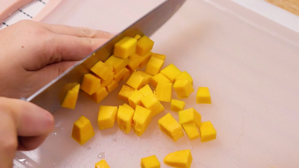 一口補鈣，兩口補鋅，出鍋娃就吃光了，猛長個，專治不長個的寶寶