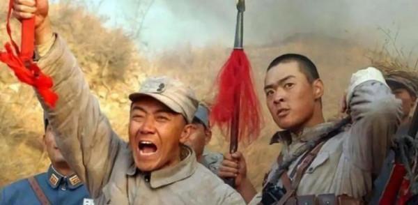 扮酷耍帥就別演軍人，看看這7位男星的表演