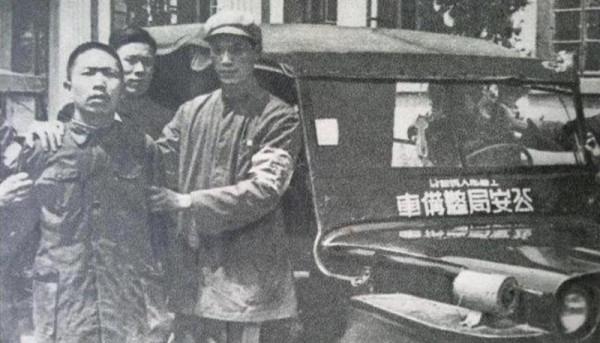 1950年，景德鎮上一家瓷器店的老闆被捕，周恩來：該和他算賬了