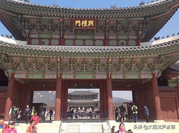 韓國人說景福宮相當於韓國的紫禁城(圖) 韓國人說景福宮相當於韓國的紫禁城(圖)