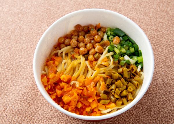 湖北人為啥喜歡用一次性餐具來吃飯?看完懂了,原來不是為了省錢 湖北人為啥喜歡用一次性餐具來吃飯?看完懂了,原來不是為了省錢