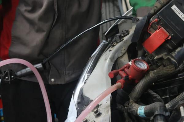 怪獸修車：2010年的老款GL8全車整備翻新，滿血復活，重回巔峰