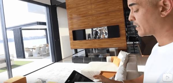 迪拜小哥甩賣7.7億豪宅 買就送勞斯萊斯和法拉利 迪拜小哥甩賣7.7億豪宅 買就送勞斯萊斯和法拉利