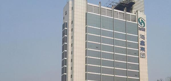 父親遇刺，22歲的他回國拒絕繼承百億家產，爺爺：不是你能做主的