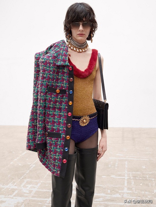 YSL 2021秋冬服飾珠寶：四葉草與十字型珠寶