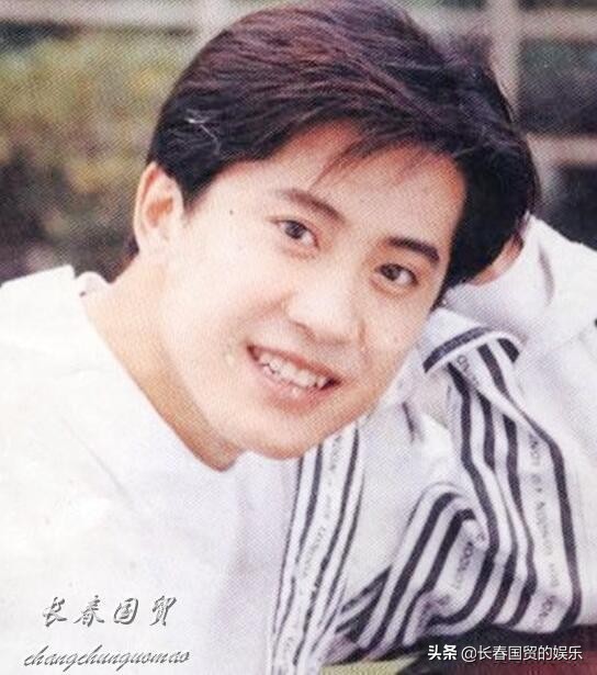 52歲毛寧近照曝光，表情僵硬與昔日判若兩人