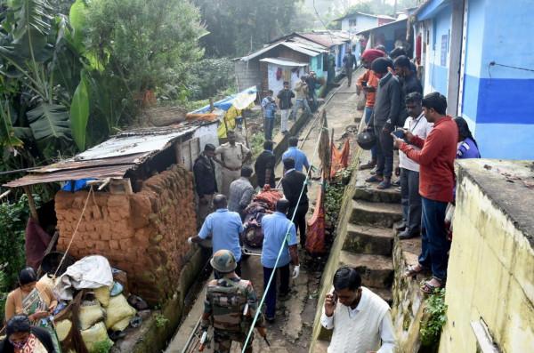 印度國防參謀長等13人在墜機事故中遇難 印度國防參謀長等13人在墜機事故中遇難
