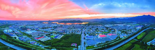 展翅騰飛看懷柔 藍圖繪就譜新篇